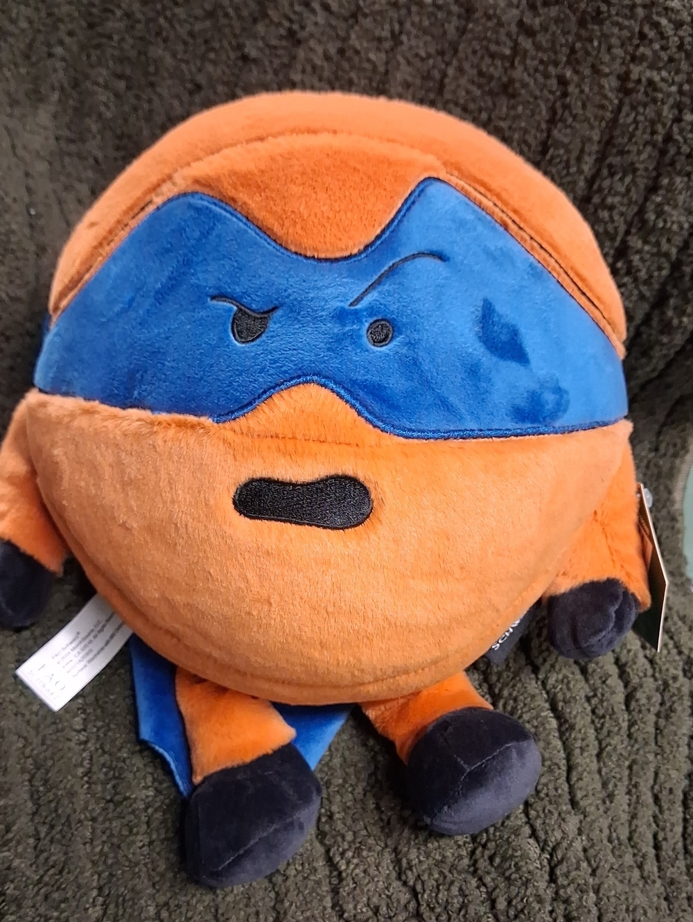 FAO Schwarz Heroes Of The Game Basketball Plushy